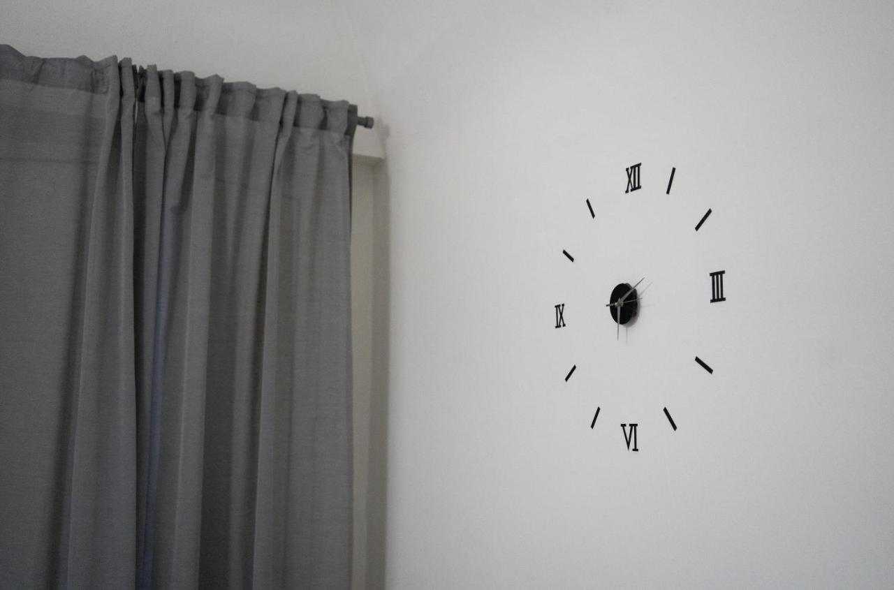 Free Flat